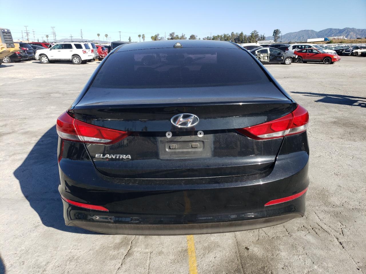 Photo 5 VIN: 5NPD84LF9HH012986 - HYUNDAI ELANTRA 