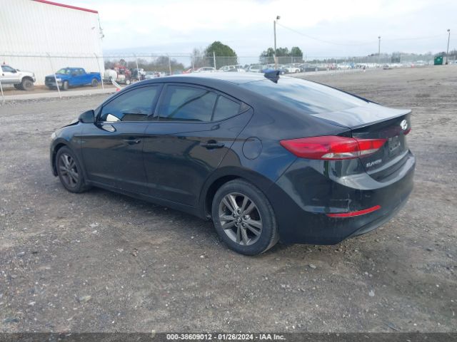 Photo 2 VIN: 5NPD84LF9HH016066 - HYUNDAI ELANTRA 