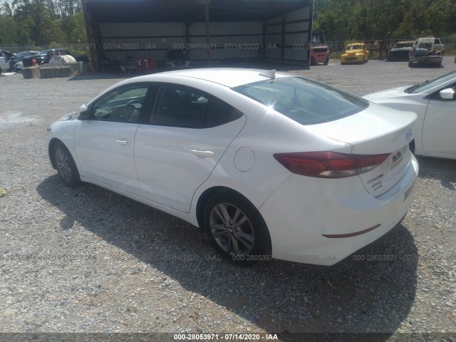 Photo 2 VIN: 5NPD84LF9HH020831 - HYUNDAI ELANTRA 