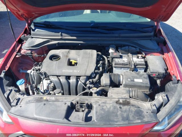 Photo 9 VIN: 5NPD84LF9HH024314 - HYUNDAI ELANTRA 