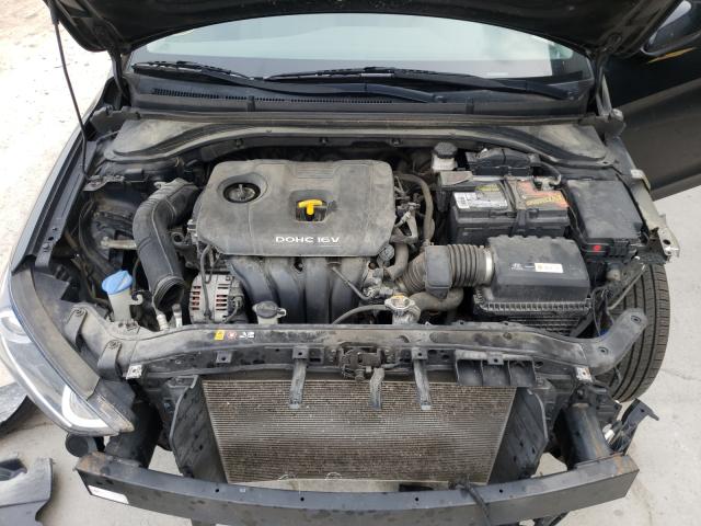 Photo 6 VIN: 5NPD84LF9HH024846 - HYUNDAI ELANTRA SE 