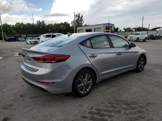 Photo 2 VIN: 5NPD84LF9HH030209 - HYUNDAI ELANTRA SE 