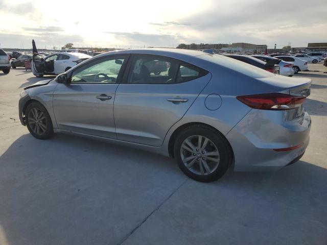 Photo 1 VIN: 5NPD84LF9HH032820 - HYUNDAI ELANTRA SE 