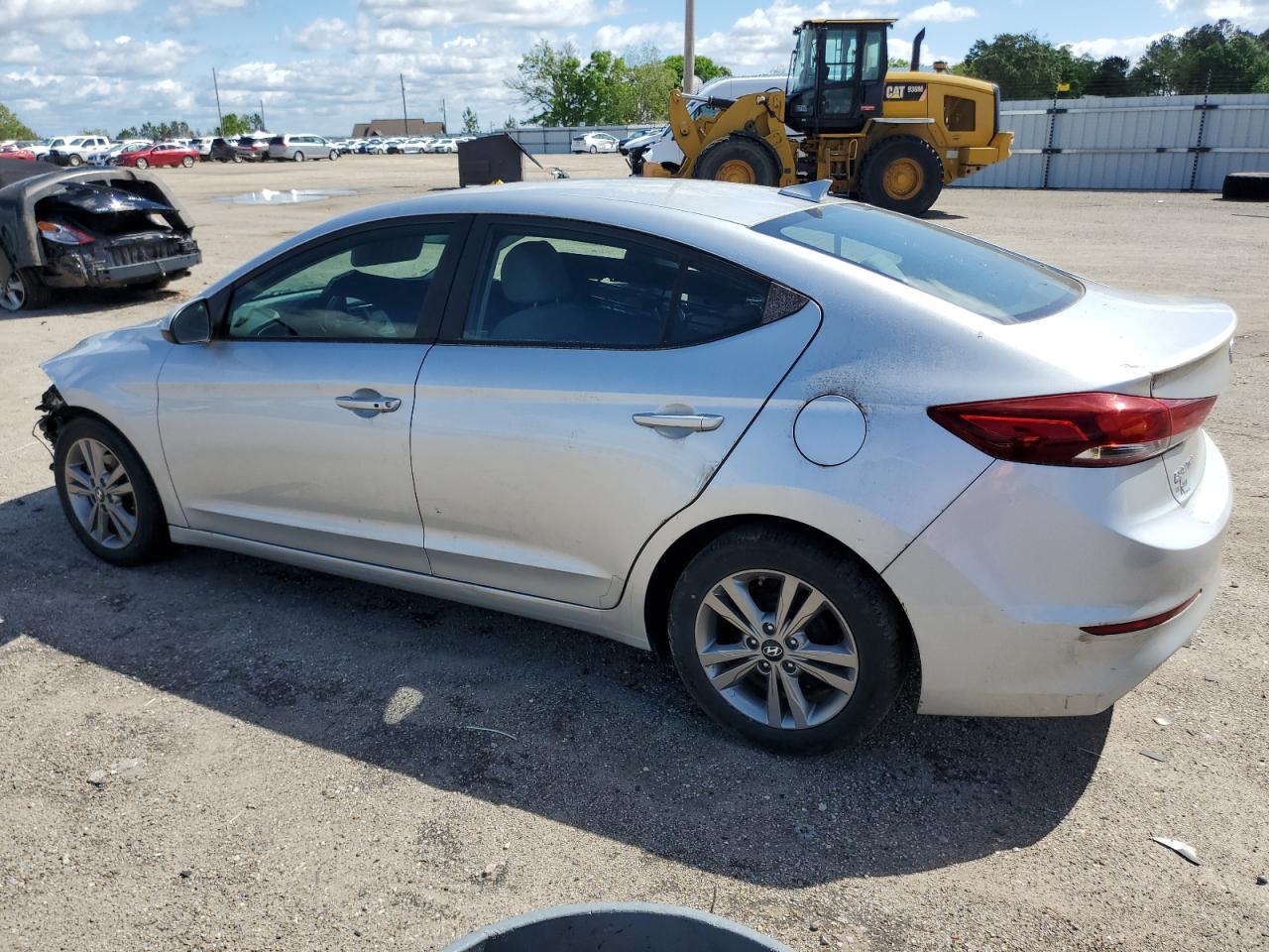 Photo 1 VIN: 5NPD84LF9HH041663 - HYUNDAI ELANTRA 