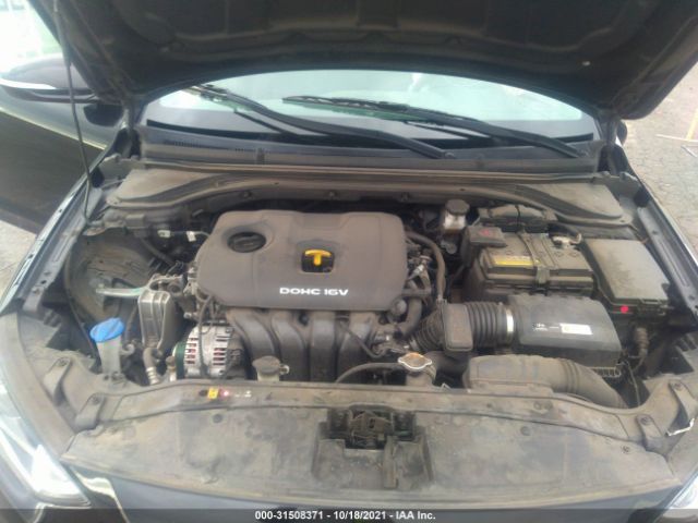 Photo 9 VIN: 5NPD84LF9HH048824 - HYUNDAI ELANTRA 