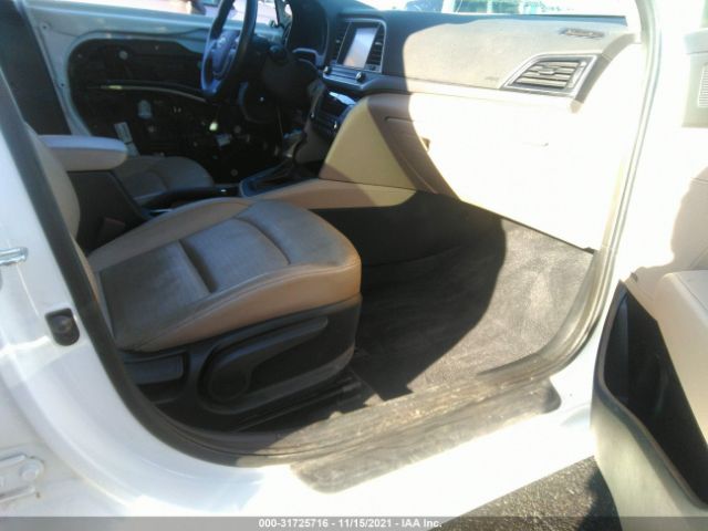 Photo 4 VIN: 5NPD84LF9HH050251 - HYUNDAI ELANTRA 