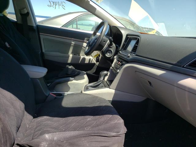 Photo 4 VIN: 5NPD84LF9HH065896 - HYUNDAI ELANTRA SE 