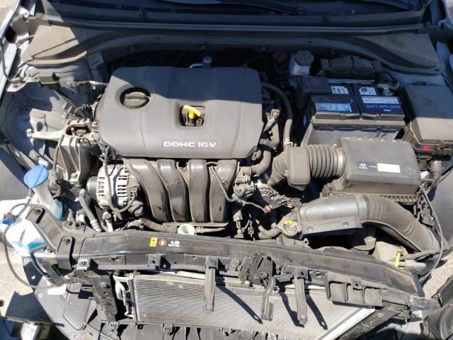 Photo 6 VIN: 5NPD84LF9HH065896 - HYUNDAI ELANTRA SE 