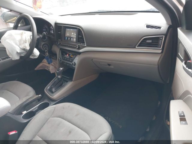 Photo 4 VIN: 5NPD84LF9HH065946 - HYUNDAI ELANTRA 