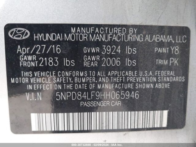 Photo 8 VIN: 5NPD84LF9HH065946 - HYUNDAI ELANTRA 