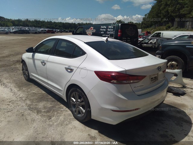 Photo 2 VIN: 5NPD84LF9HH071794 - HYUNDAI ELANTRA 