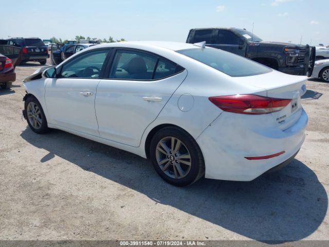 Photo 2 VIN: 5NPD84LF9HH074100 - HYUNDAI ELANTRA 