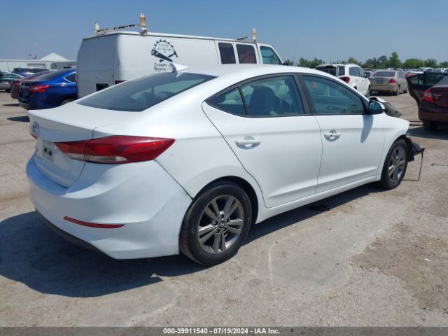 Photo 3 VIN: 5NPD84LF9HH074100 - HYUNDAI ELANTRA 