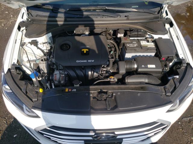 Photo 6 VIN: 5NPD84LF9HH076719 - HYUNDAI ELANTRA 