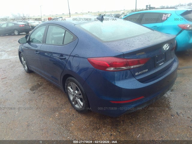 Photo 2 VIN: 5NPD84LF9HH105281 - HYUNDAI ELANTRA 