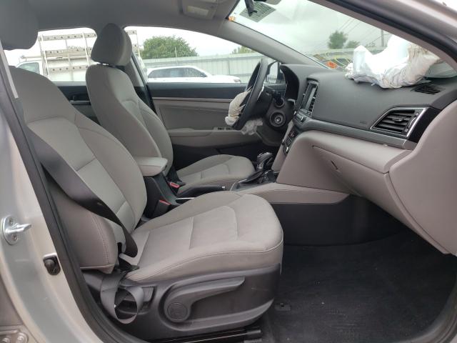 Photo 4 VIN: 5NPD84LF9HH111243 - HYUNDAI ELANTRA SE 