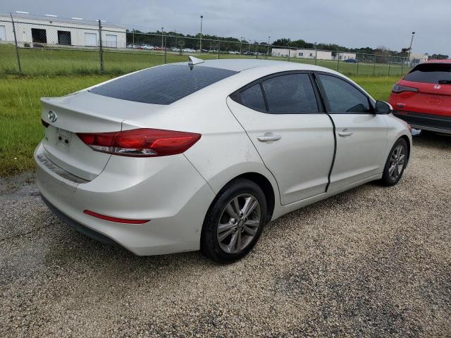 Photo 2 VIN: 5NPD84LF9HH117432 - HYUNDAI ELANTRA SE 