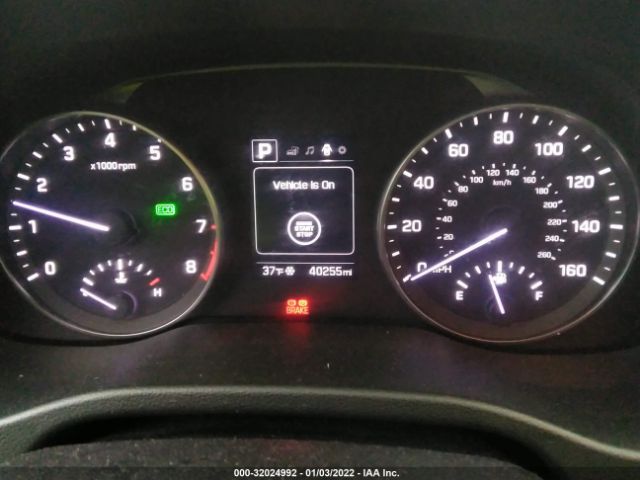 Photo 6 VIN: 5NPD84LF9HH128804 - HYUNDAI ELANTRA 