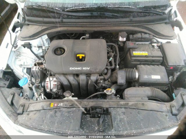 Photo 9 VIN: 5NPD84LF9HH128804 - HYUNDAI ELANTRA 