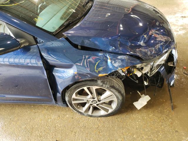 Photo 8 VIN: 5NPD84LF9HH130472 - HYUNDAI ELANTRA 