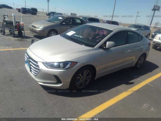 Photo 1 VIN: 5NPD84LF9HH131668 - HYUNDAI ELANTRA 