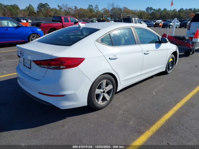 Photo 3 VIN: 5NPD84LF9HH136532 - HYUNDAI ELANTRA 