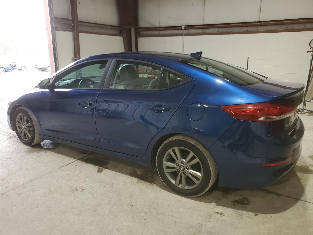 Photo 1 VIN: 5NPD84LF9HH145179 - HYUNDAI ELANTRA 