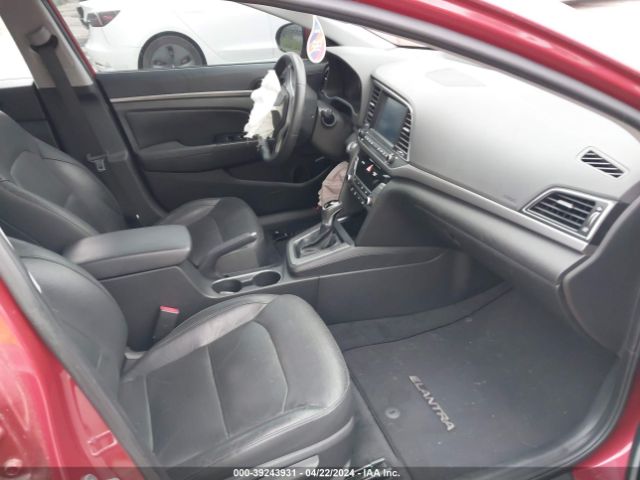 Photo 4 VIN: 5NPD84LF9HH147868 - HYUNDAI ELANTRA 