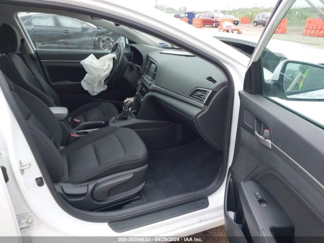 Photo 4 VIN: 5NPD84LF9HH153704 - HYUNDAI ELANTRA 