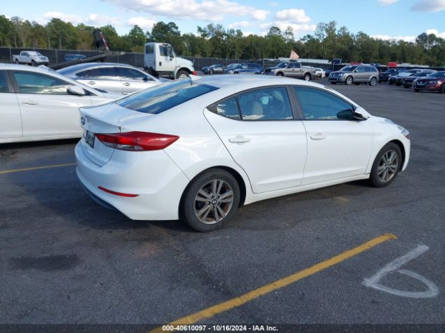 Photo 3 VIN: 5NPD84LF9HH156828 - HYUNDAI ELANTRA 