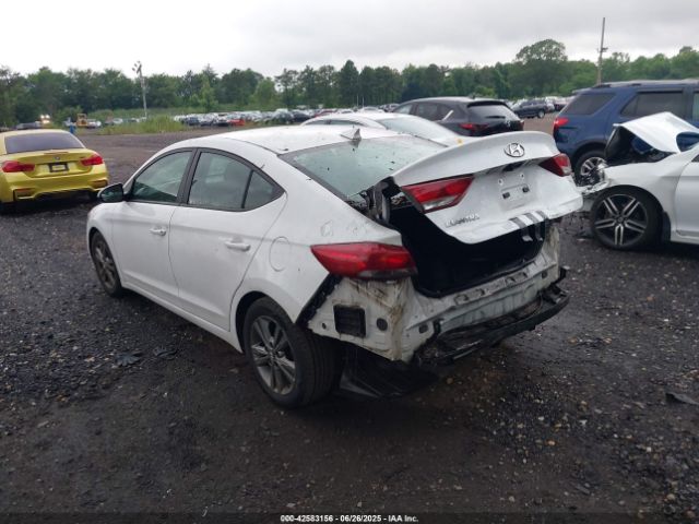 Photo 2 VIN: 5NPD84LF9HH186556 - HYUNDAI ELANTRA 