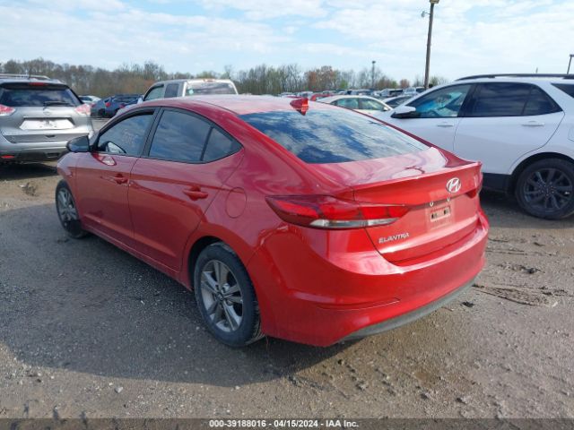 Photo 2 VIN: 5NPD84LF9HH187402 - HYUNDAI ELANTRA 