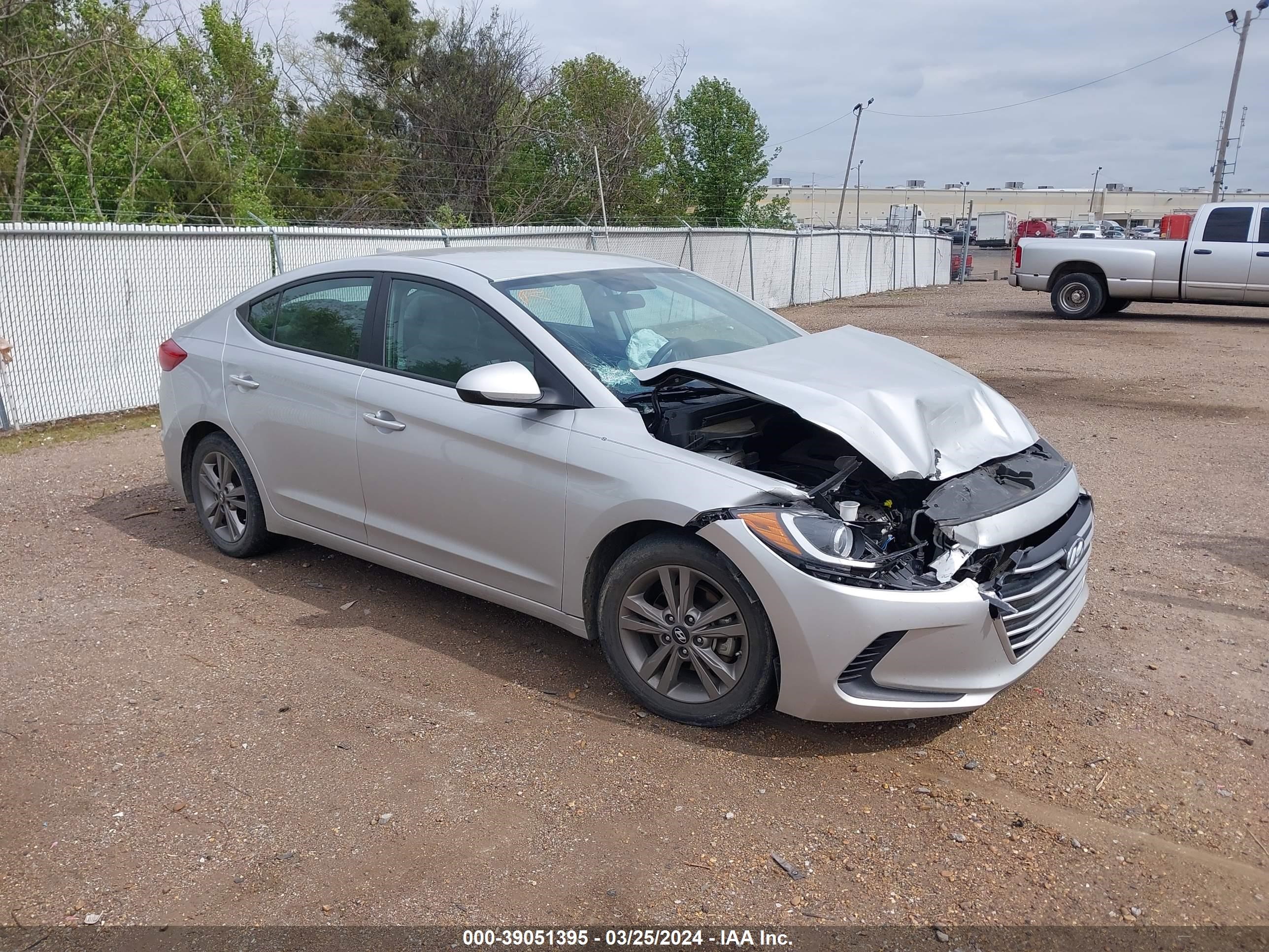 Photo 0 VIN: 5NPD84LF9HH188565 - HYUNDAI ELANTRA 