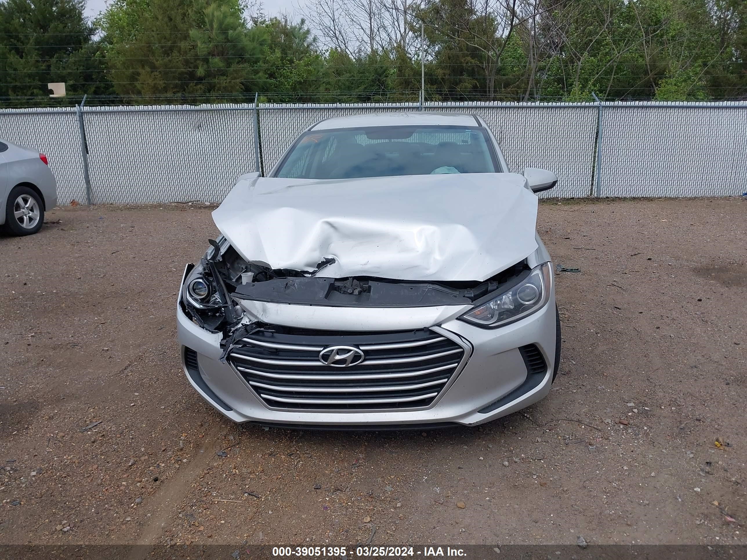 Photo 10 VIN: 5NPD84LF9HH188565 - HYUNDAI ELANTRA 