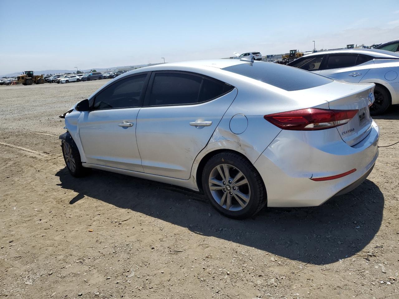 Photo 1 VIN: 5NPD84LF9HH209611 - HYUNDAI ELANTRA 