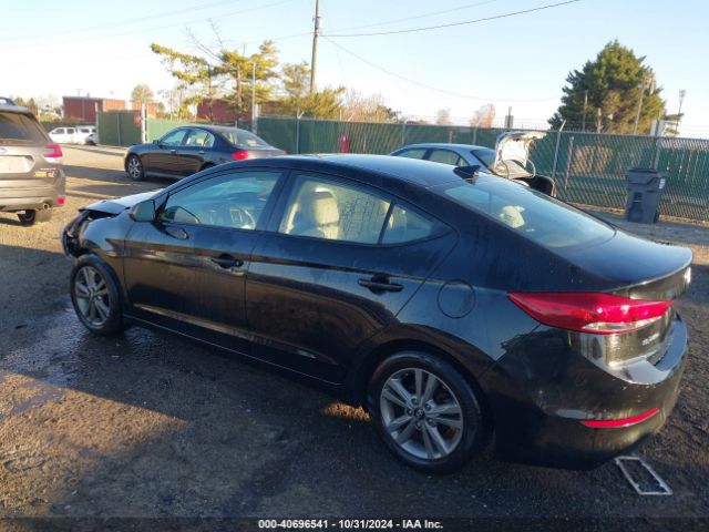 Photo 2 VIN: 5NPD84LF9JH233980 - HYUNDAI ELANTRA 