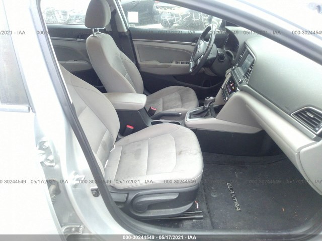 Photo 4 VIN: 5NPD84LF9JH235681 - HYUNDAI ELANTRA 