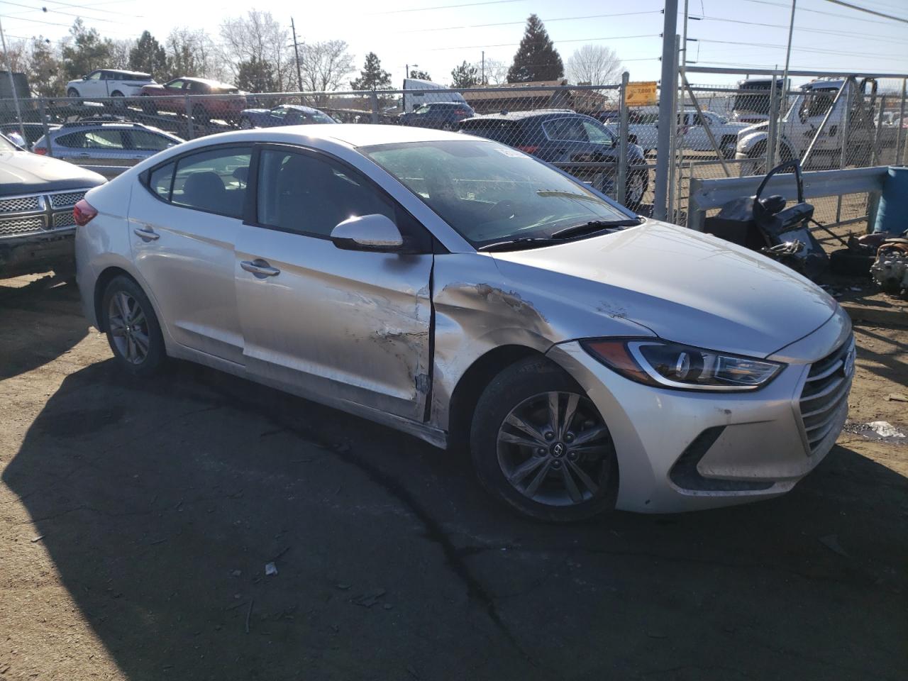 Photo 3 VIN: 5NPD84LF9JH240802 - HYUNDAI ELANTRA 