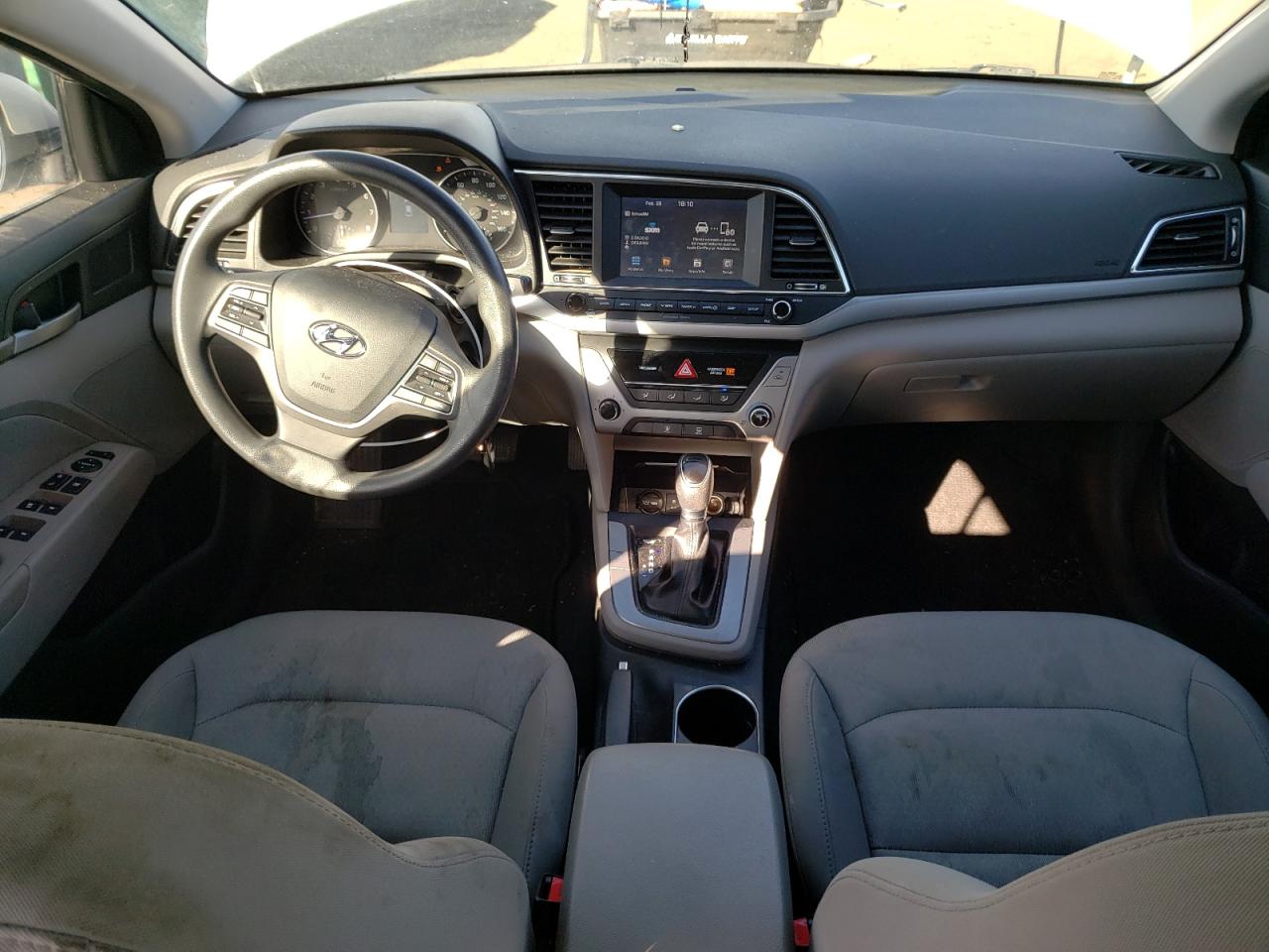 Photo 7 VIN: 5NPD84LF9JH240802 - HYUNDAI ELANTRA 