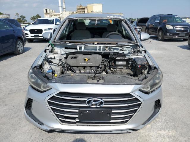 Photo 4 VIN: 5NPD84LF9JH242114 - HYUNDAI ELANTRA SE 