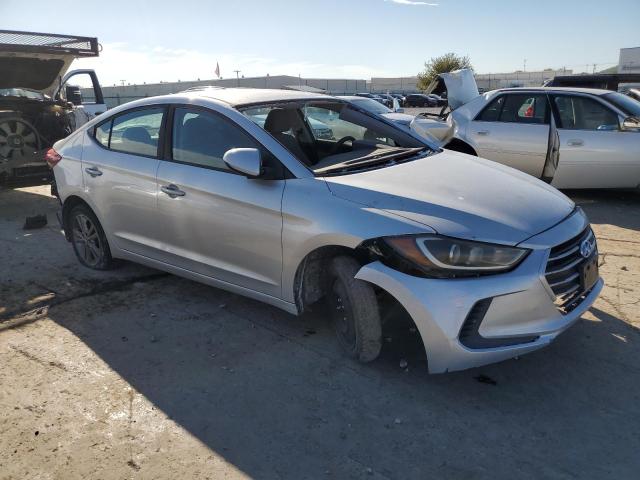 Photo 3 VIN: 5NPD84LF9JH242114 - HYUNDAI ELANTRA SE 