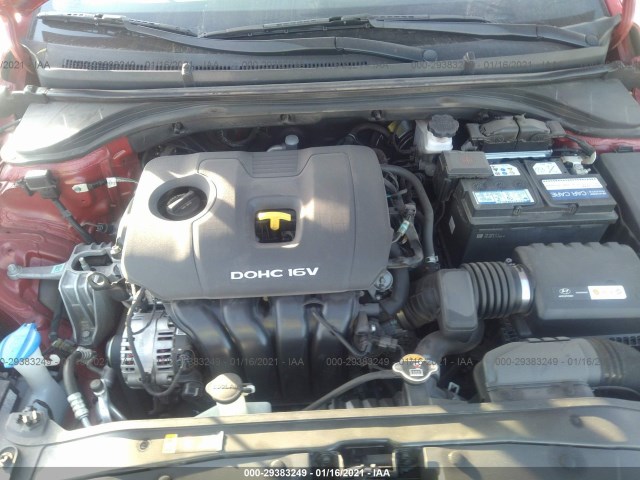 Photo 9 VIN: 5NPD84LF9JH242758 - HYUNDAI ELANTRA 