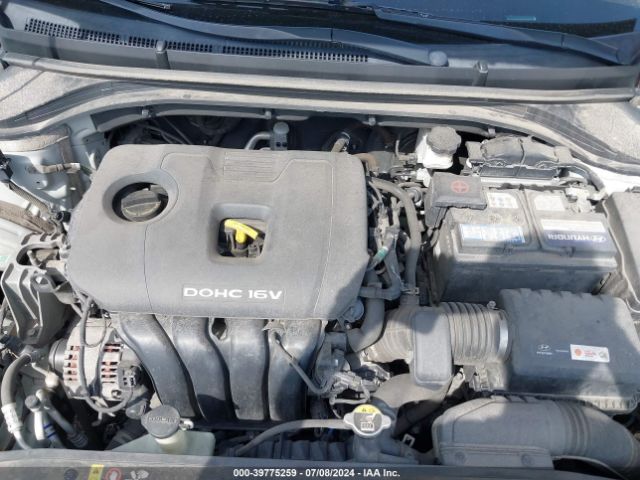 Photo 9 VIN: 5NPD84LF9JH259852 - HYUNDAI ELANTRA 