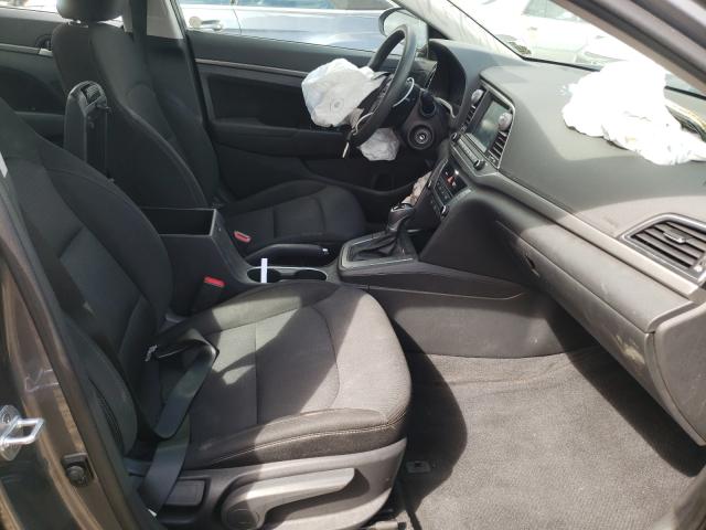 Photo 4 VIN: 5NPD84LF9JH261407 - HYUNDAI ELANTRA SE 