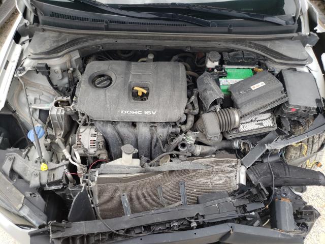 Photo 6 VIN: 5NPD84LF9JH263898 - HYUNDAI ELANTRA SE 