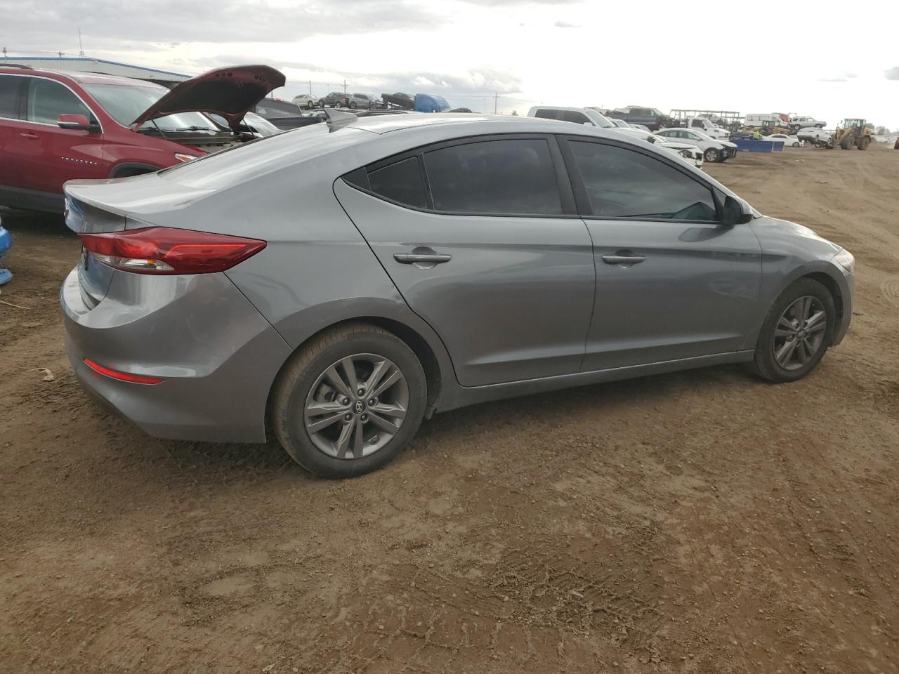 Photo 2 VIN: 5NPD84LF9JH265179 - HYUNDAI ELANTRA 