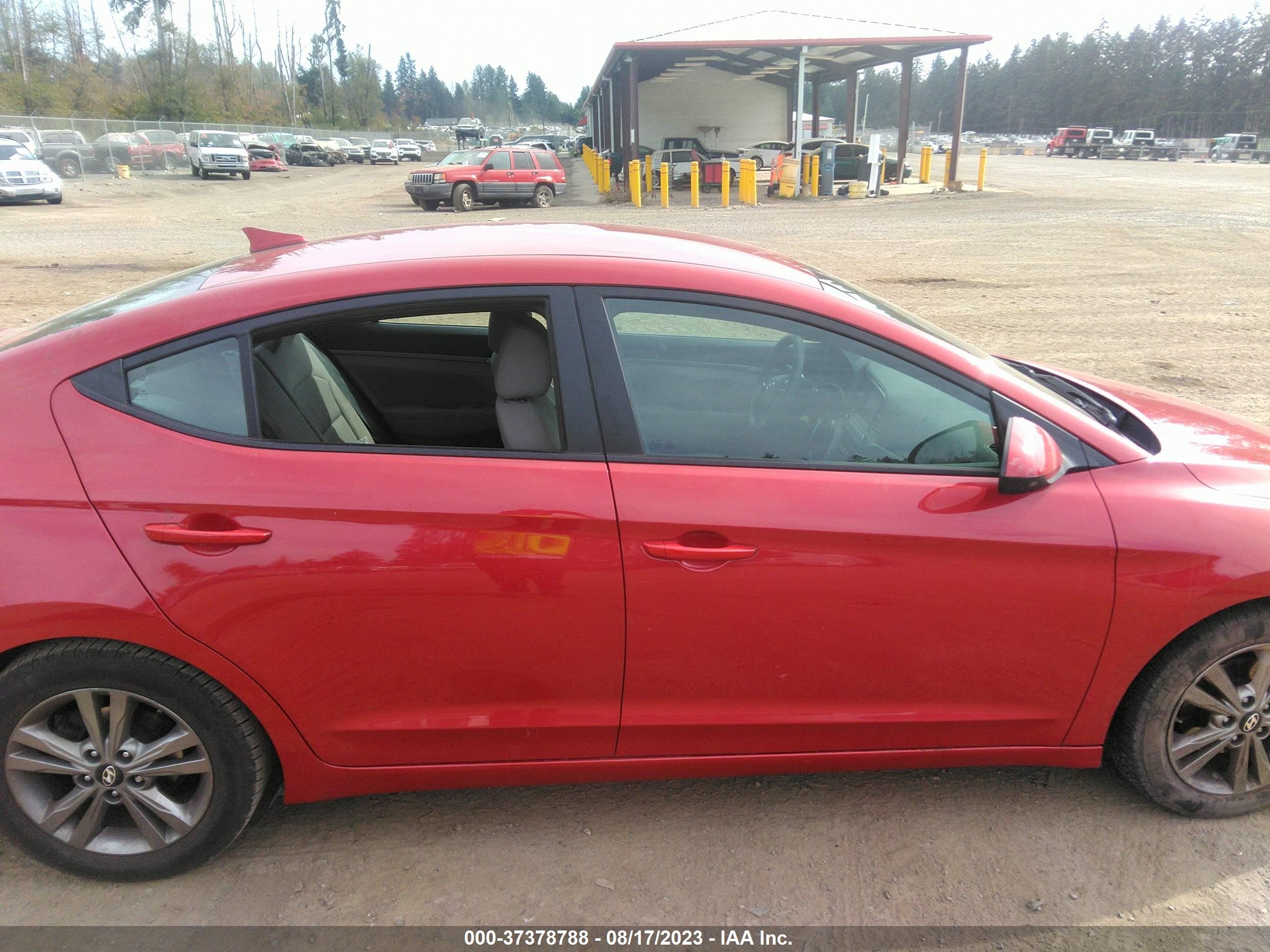 Photo 12 VIN: 5NPD84LF9JH266140 - HYUNDAI ELANTRA 