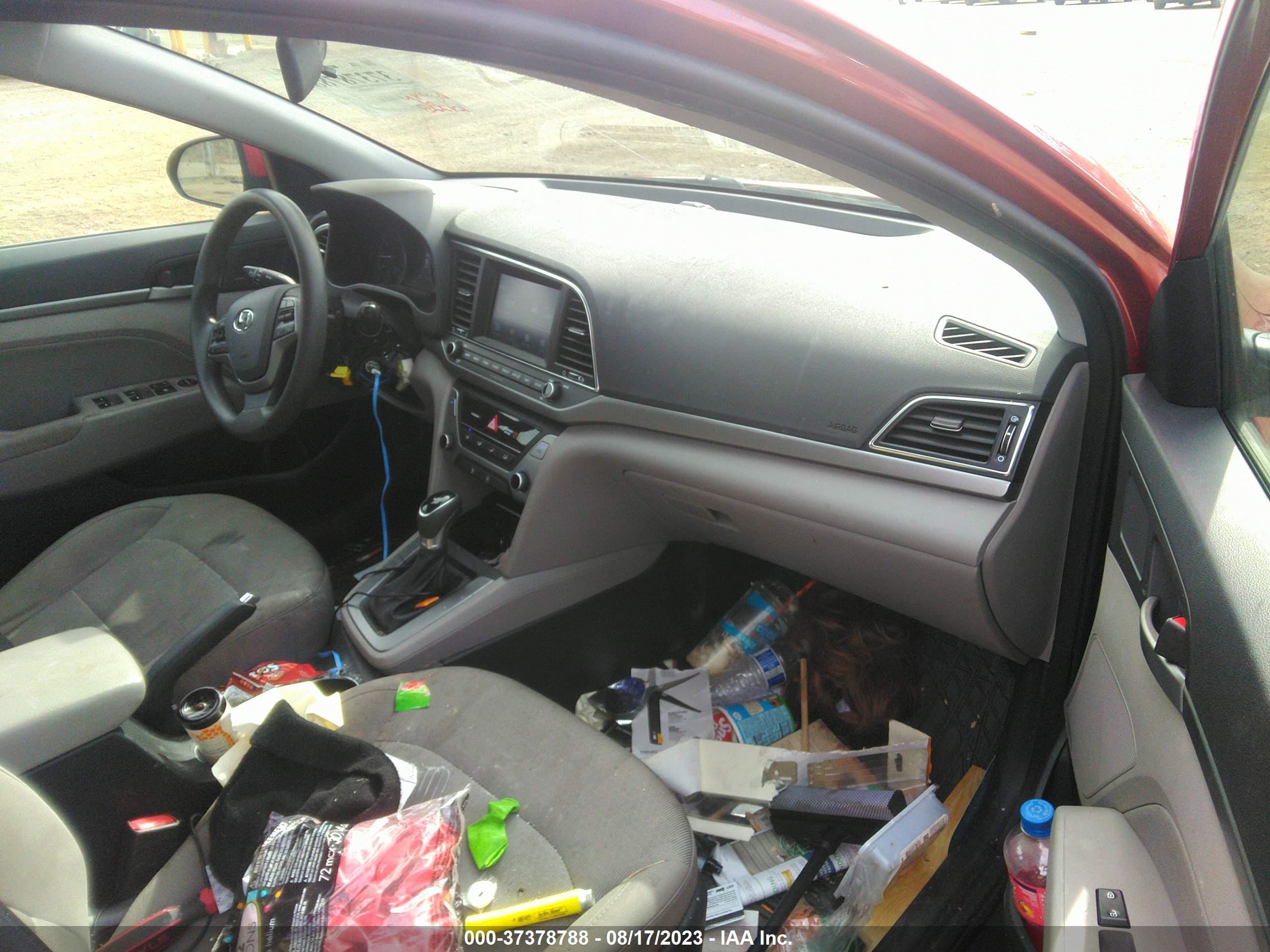 Photo 4 VIN: 5NPD84LF9JH266140 - HYUNDAI ELANTRA 