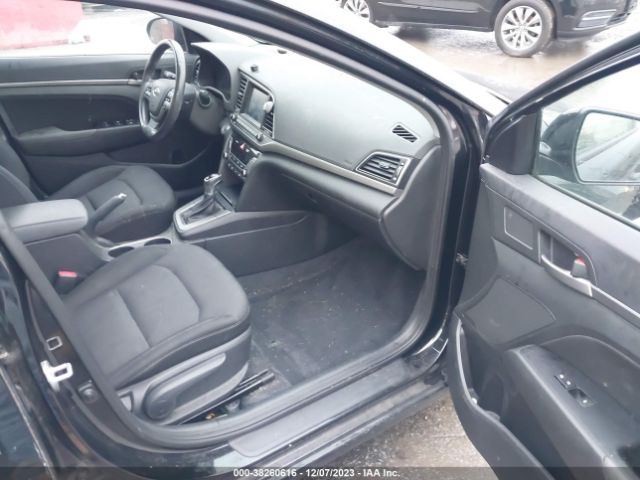 Photo 4 VIN: 5NPD84LF9JH266719 - HYUNDAI ELANTRA 