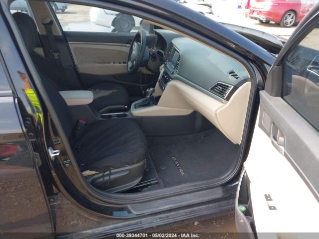 Photo 4 VIN: 5NPD84LF9JH270897 - HYUNDAI ELANTRA 